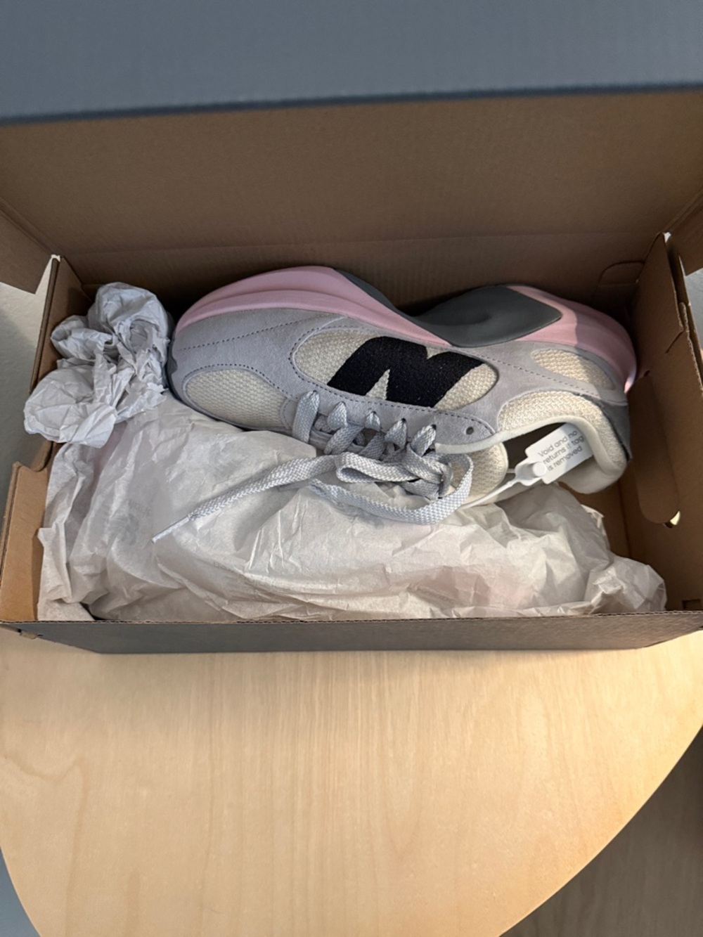 New Balance Light Gray and Pink Platform Runner - Picture 4 of 5